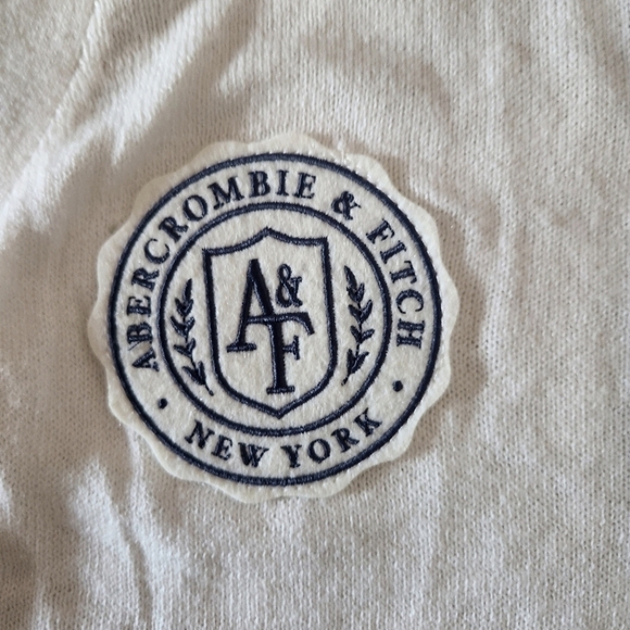 AMBERCROMBIE AND FITCH  CREAM JUNIORS BUTTON FRONT V-NECK CARDIGAN SIZE 15/16 - Picture 5 of 7